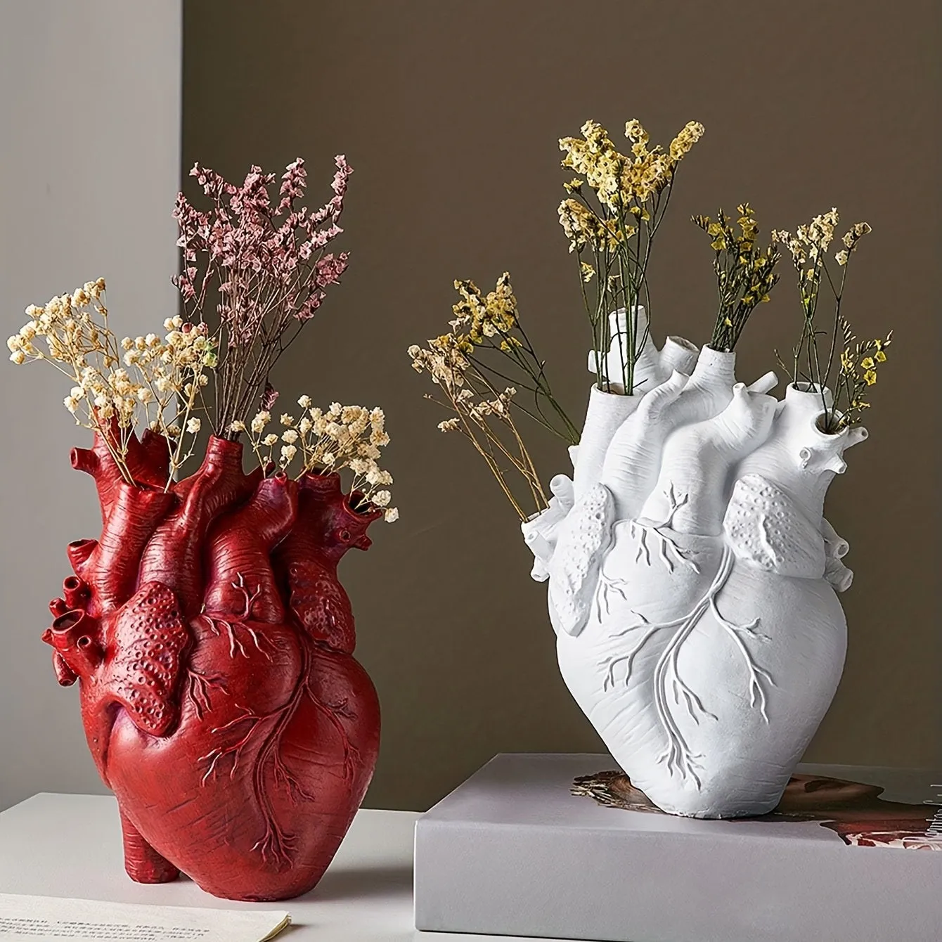 1pc Heart-shaped Resin Ornaments, For Desktops And Living Rooms, Including Flower Vases And Dried Flower Arrangements For Dining Tables, Resin Flower Vases For Desktops