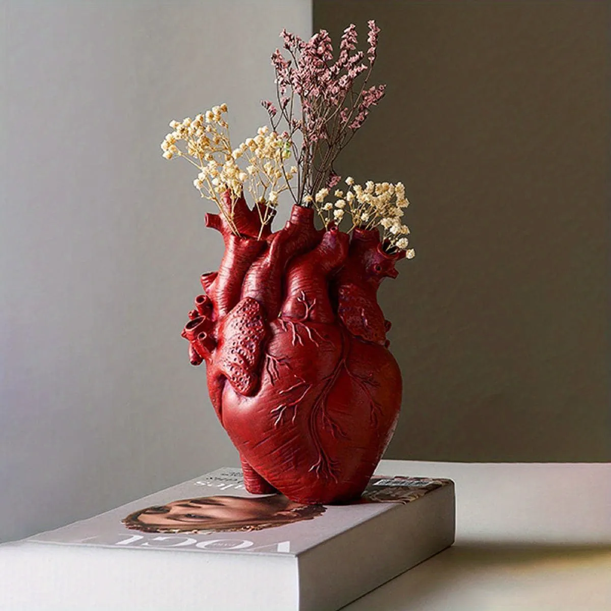 1pc Heart-shaped Resin Ornaments, For Desktops And Living Rooms, Including Flower Vases And Dried Flower Arrangements For Dining Tables, Resin Flower Vases For Desktops