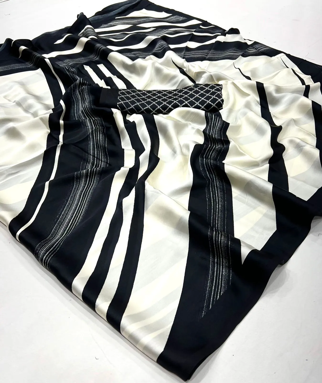 Beautiful Casual Wear Satin Crape With Modern Contemporary Print Saree