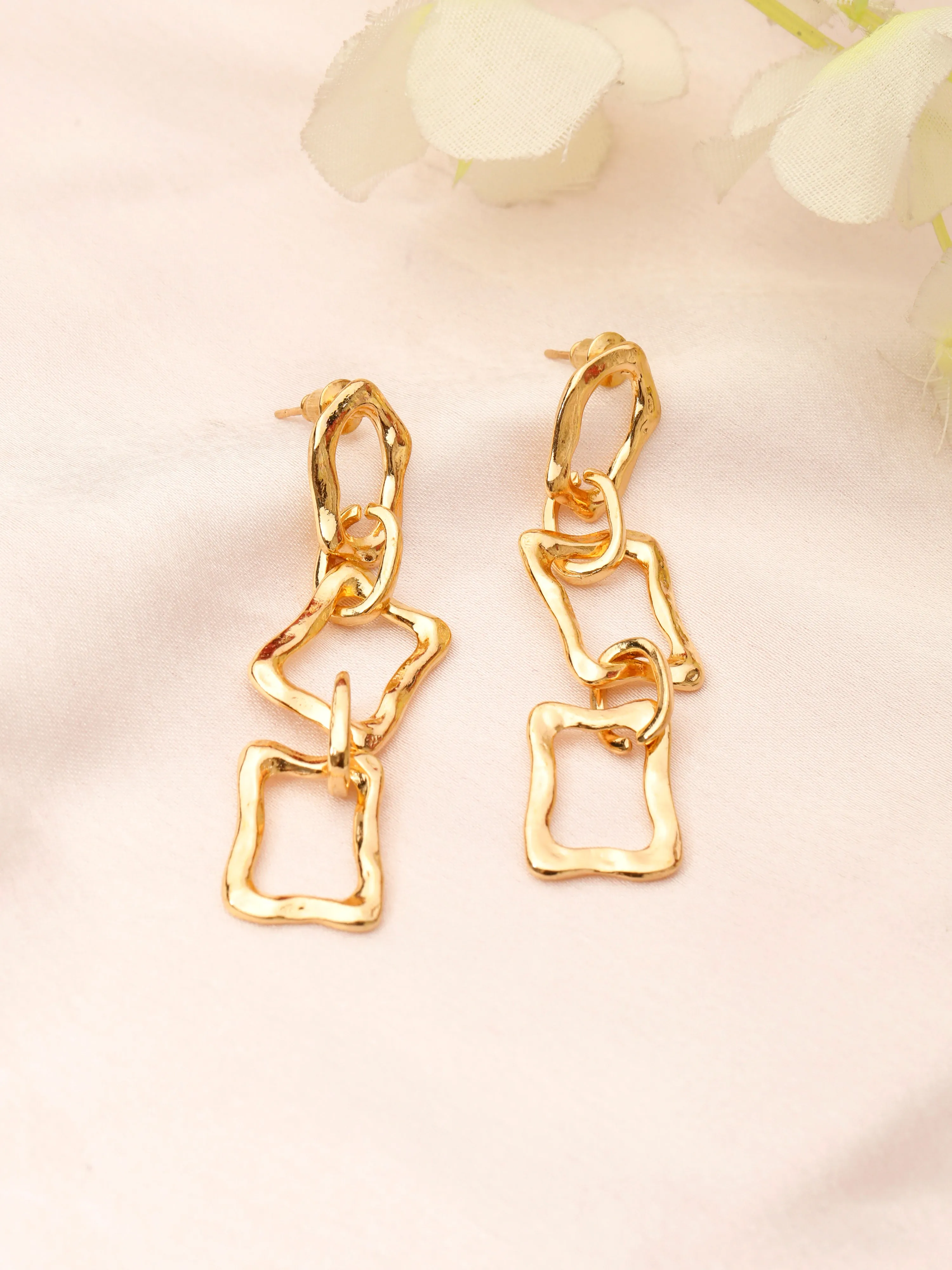 Chain drop earrings