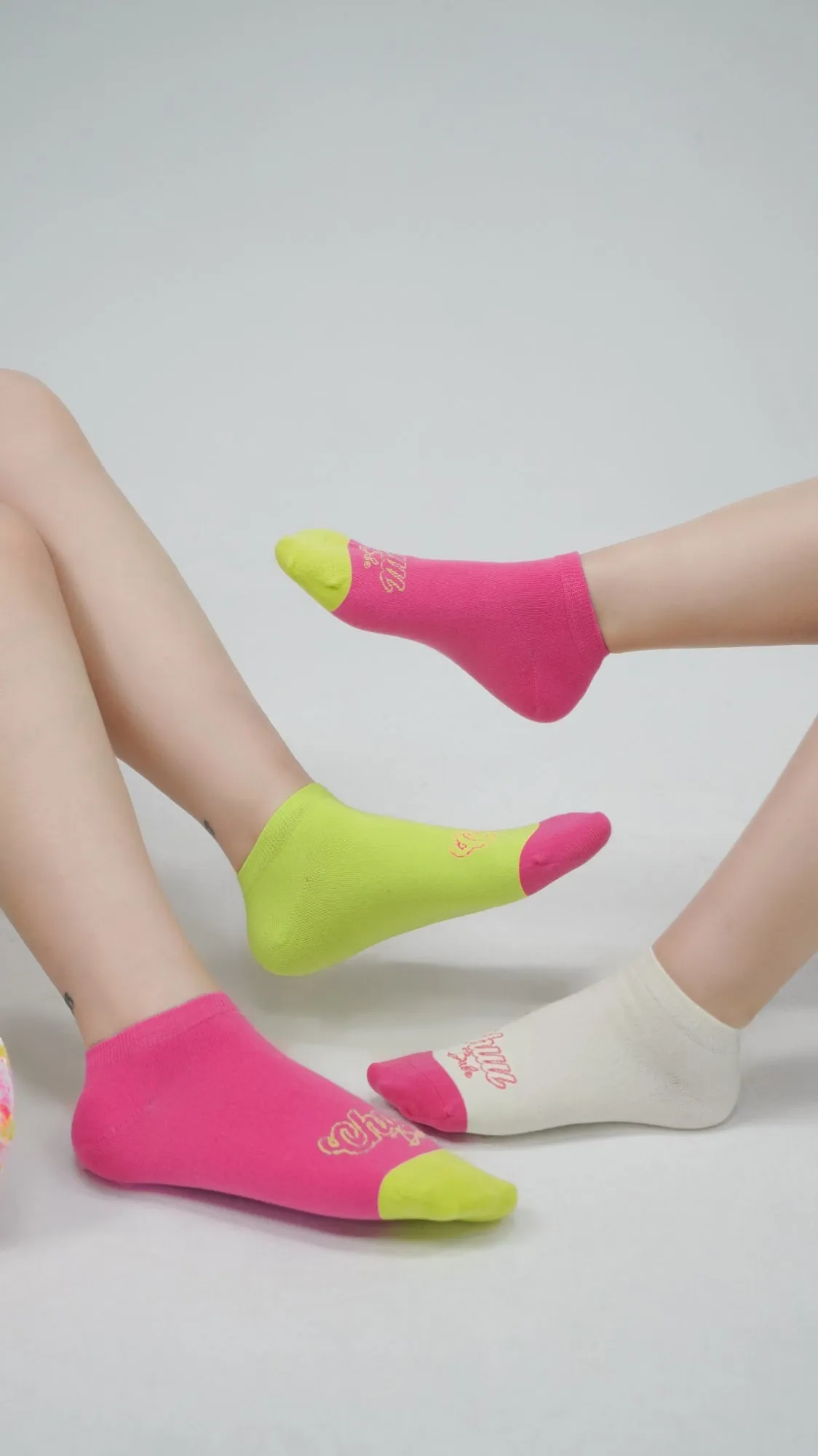 Chuu Babe Color Socks