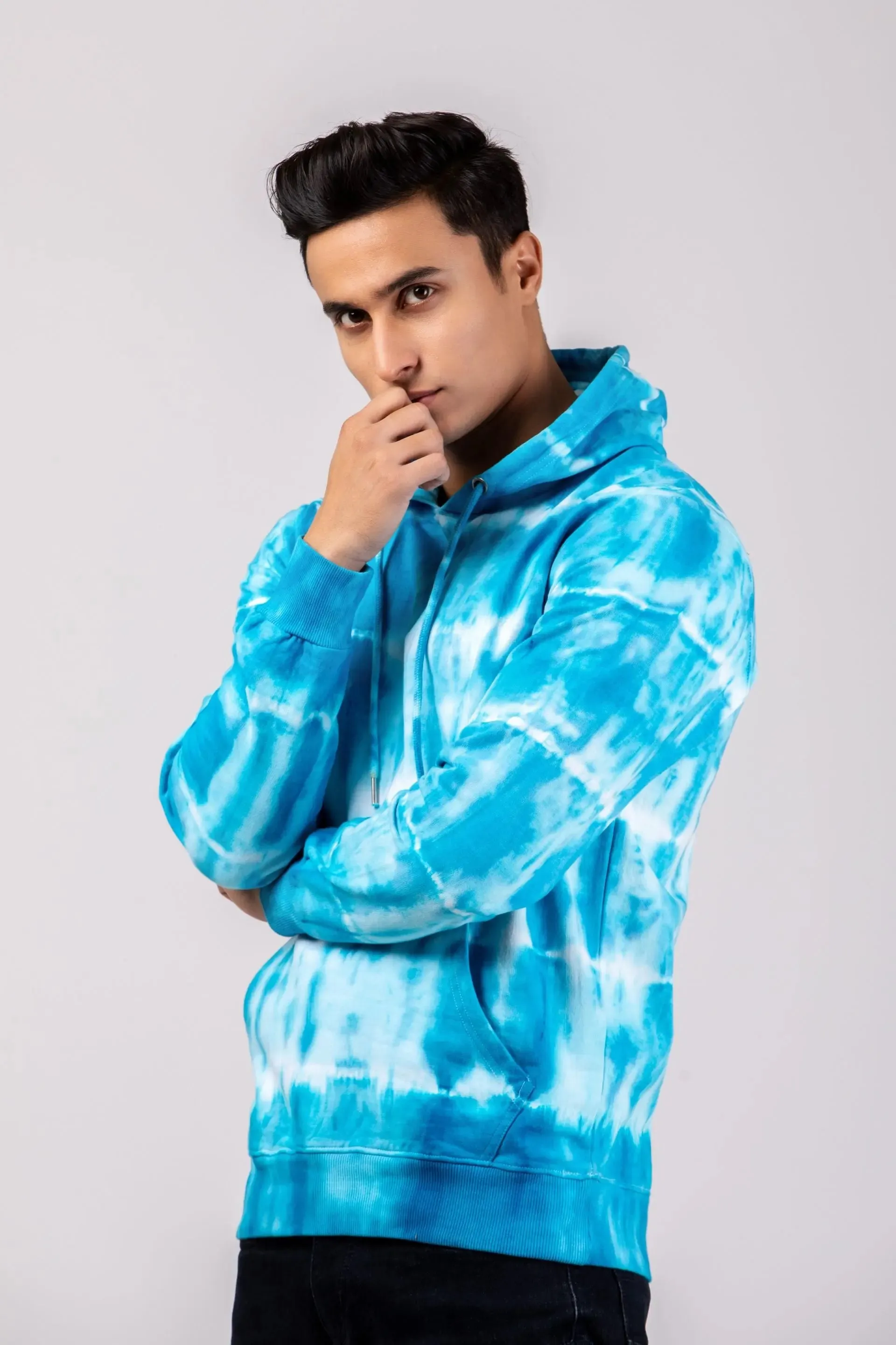 Firangi Yarn Super Soft Cotton Tie&Dye Blue and White Ombre Hoodie With Kangaroo Pockets