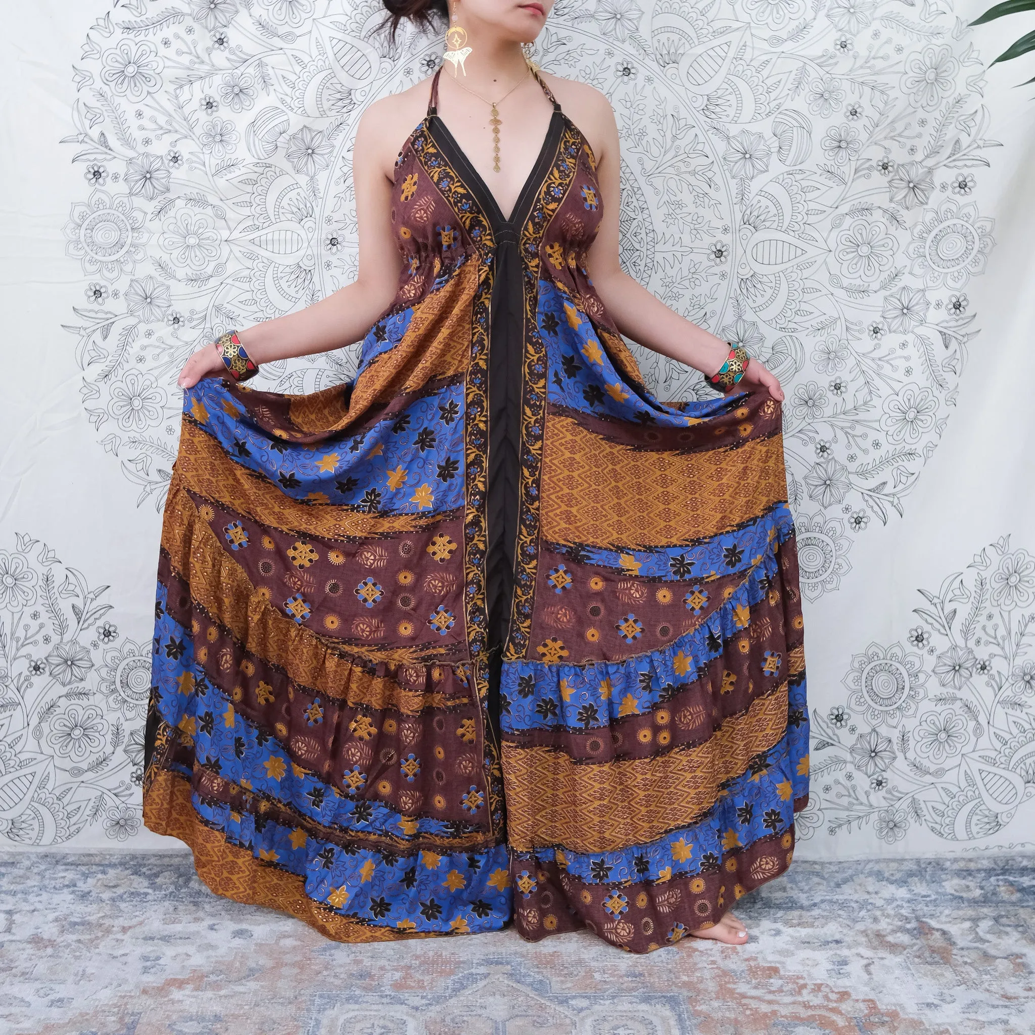 Flowy Boho Style Backless Summer Dress