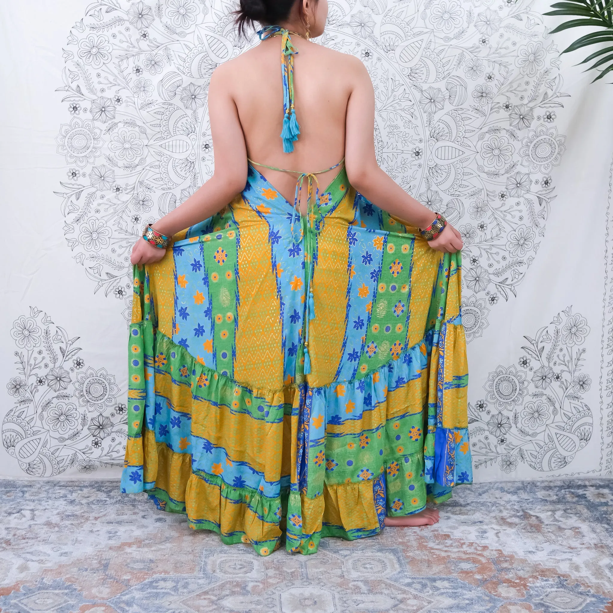 Flowy Boho Style Backless Summer Dress
