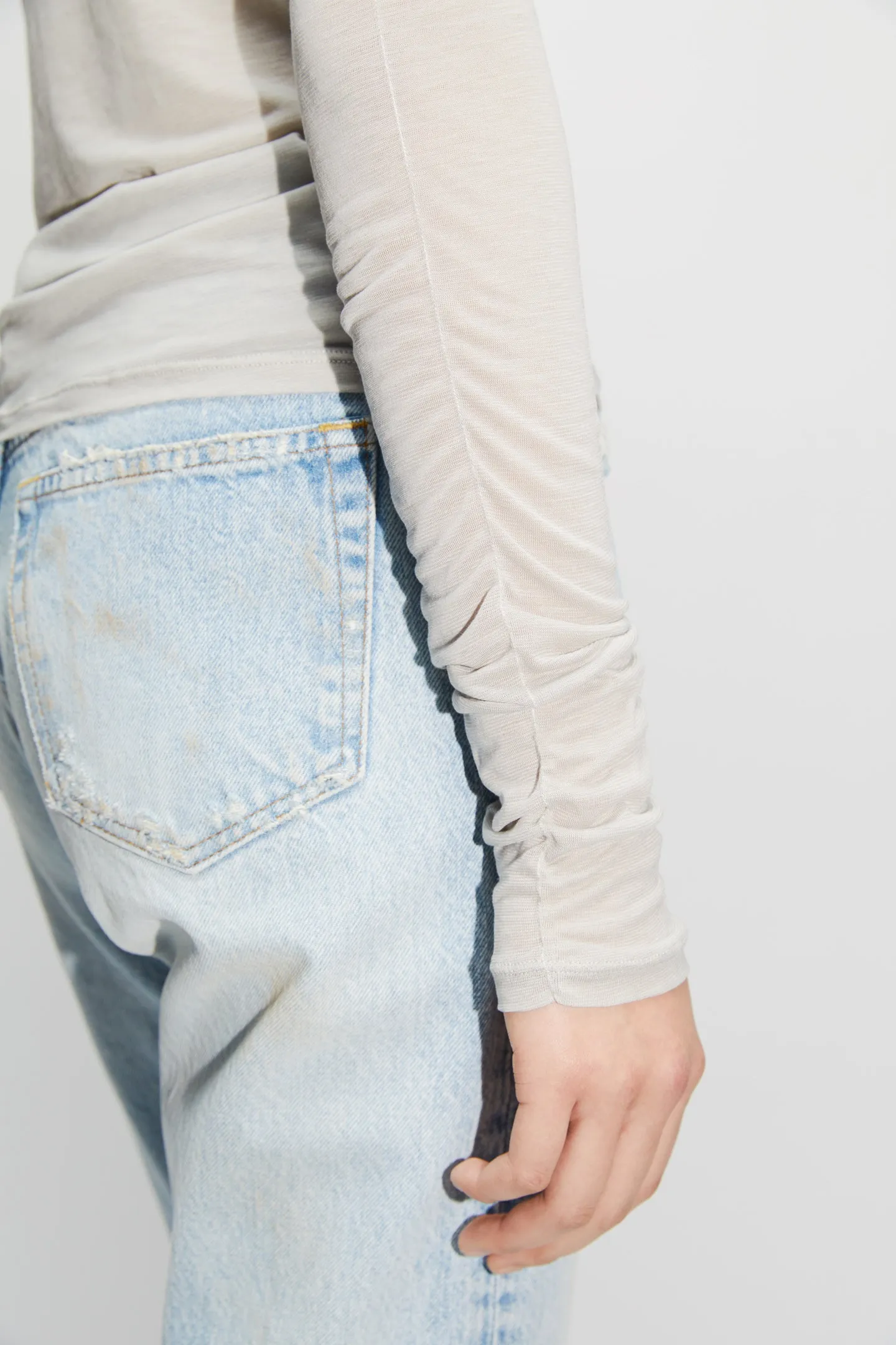 Long-sleeved Lightweight T-shirt