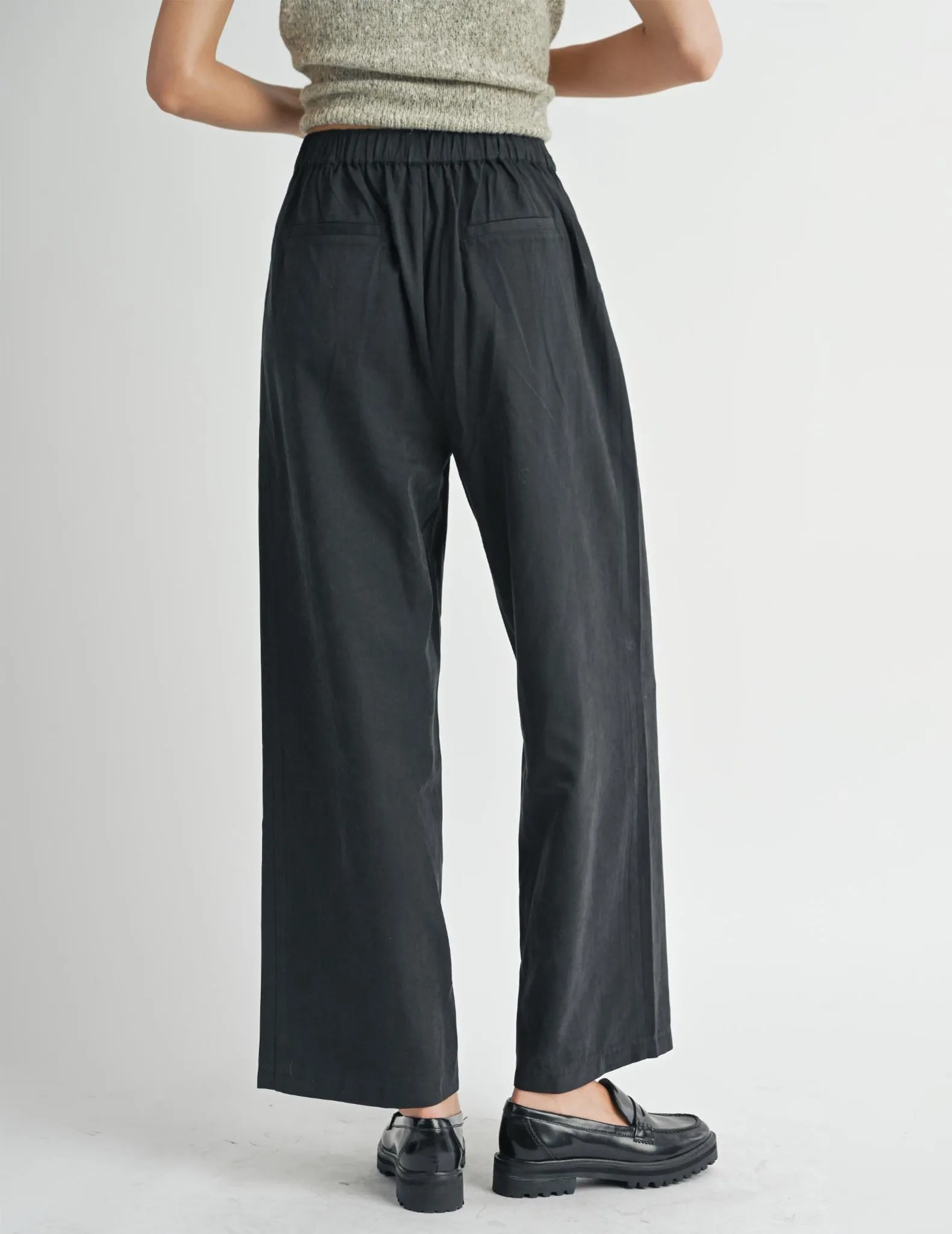 Olivia Black Pleated Trousers