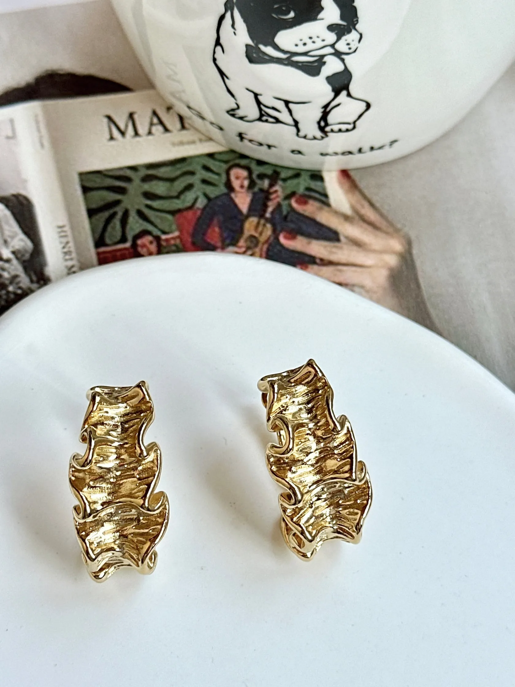Pearlfect 18k Gold-Plated Squeezy Swirl Earrings